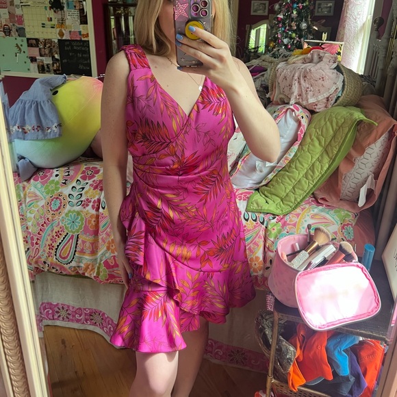 Sachin + Babi Dress | Sachin & Babi Dress Pink Ruffle Leaf Print Mini in Size 6 - Picture 9 of 9